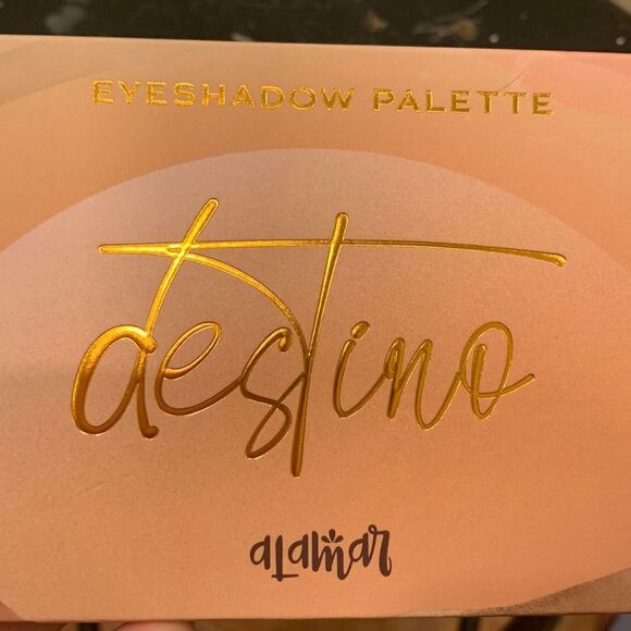 ALAMAR COSMETICS DESTINO EYESHADOW PALETTE - Picture 5 of 7
